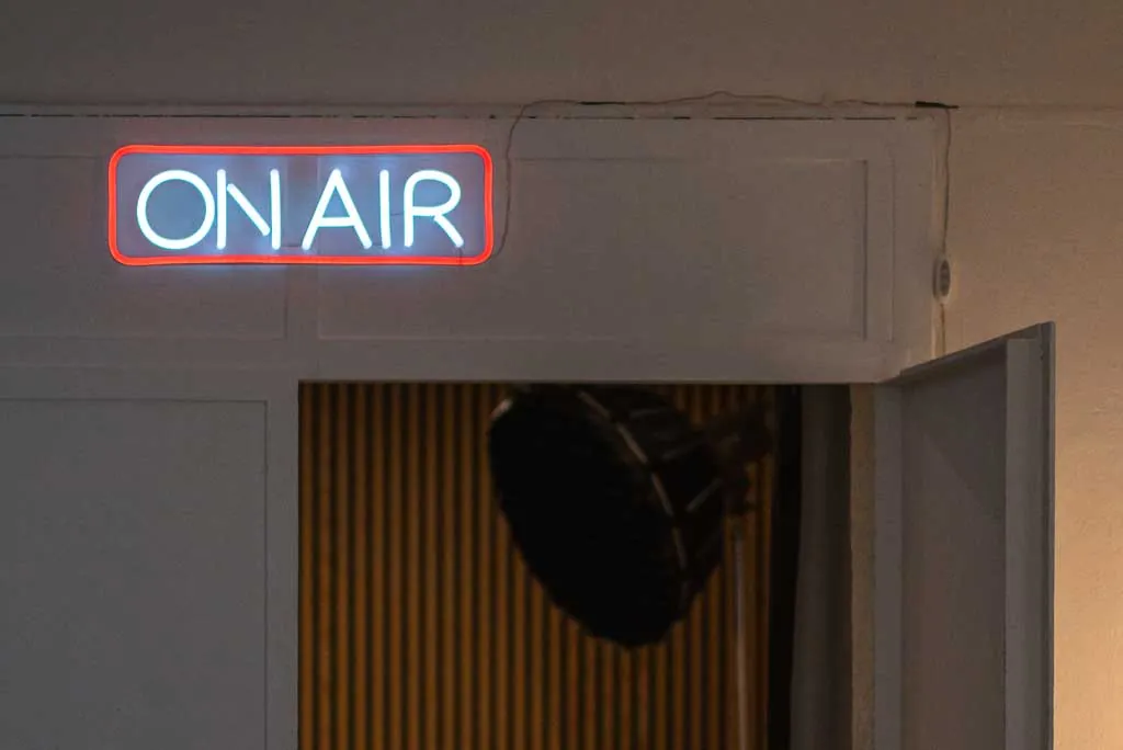 Lounge & Podcast-Bar &mdash; 48forward Studios