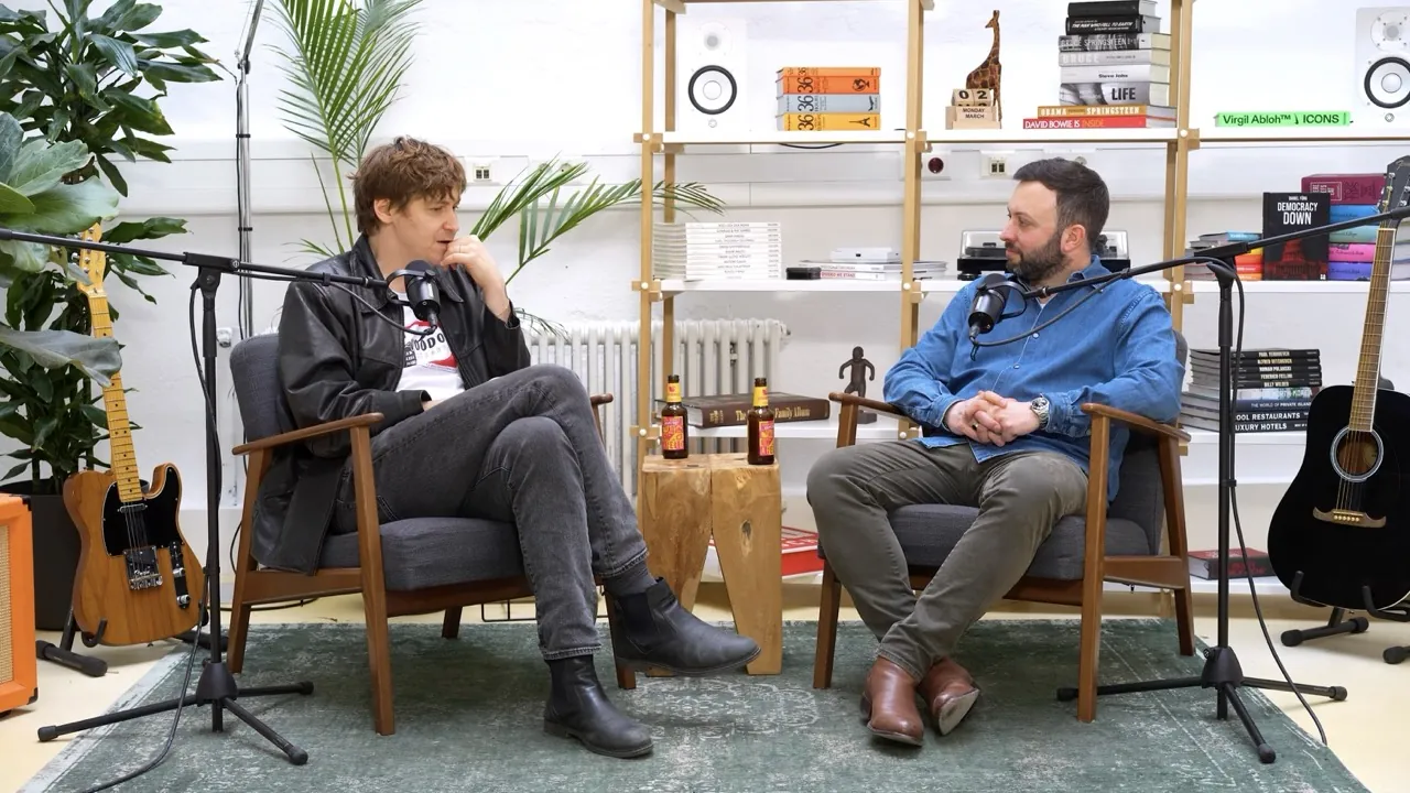 Podcast Studio 2 &mdash; Loft mit Tageslicht und Glasdach f&uuml;r Video-Podcasts